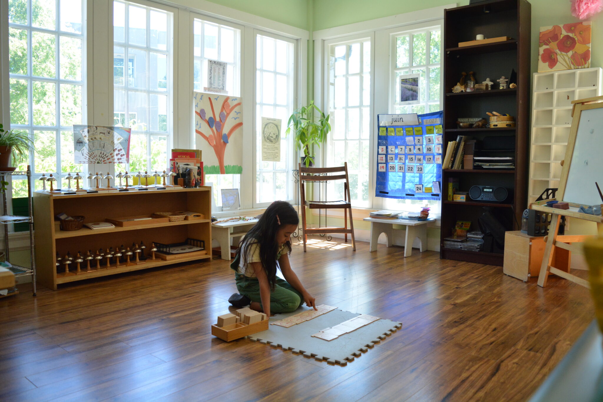 what to look for in a Montessori preschool